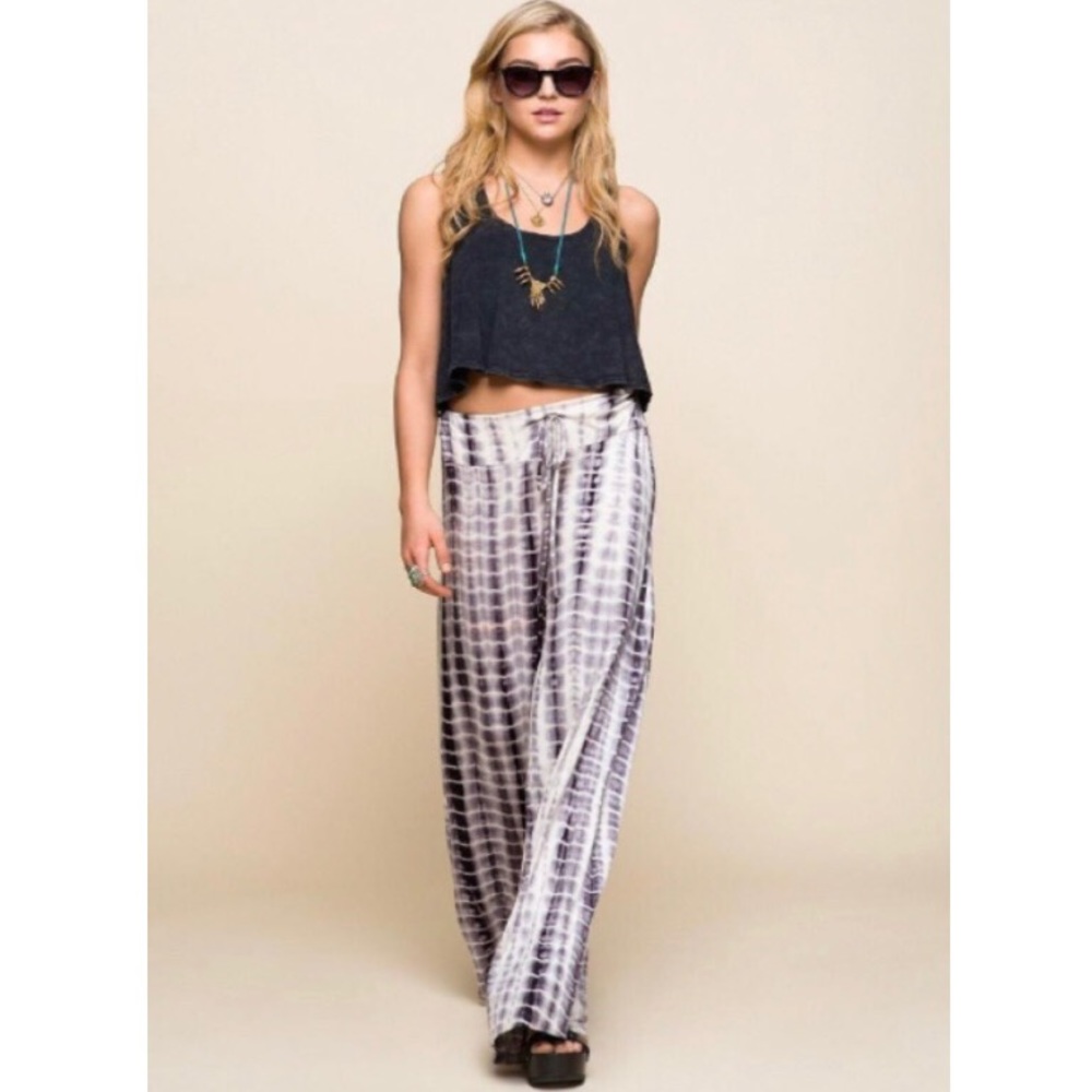 UO Tie Dye Wide Leg Pant
